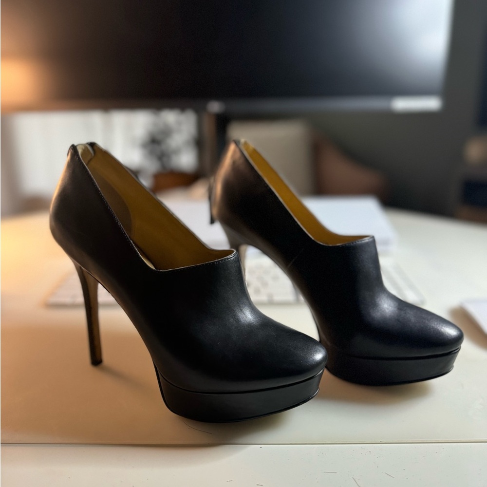 Nine West Black Platform Heels - Size 7.5